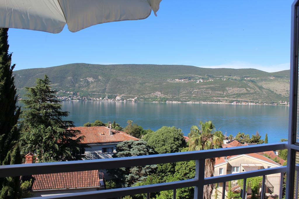 Guest House Tomanovic Herceg Novi Rum bild