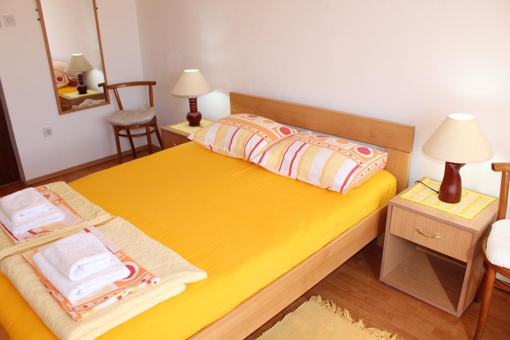 Guest House Tomanovic Herceg Novi Rum bild