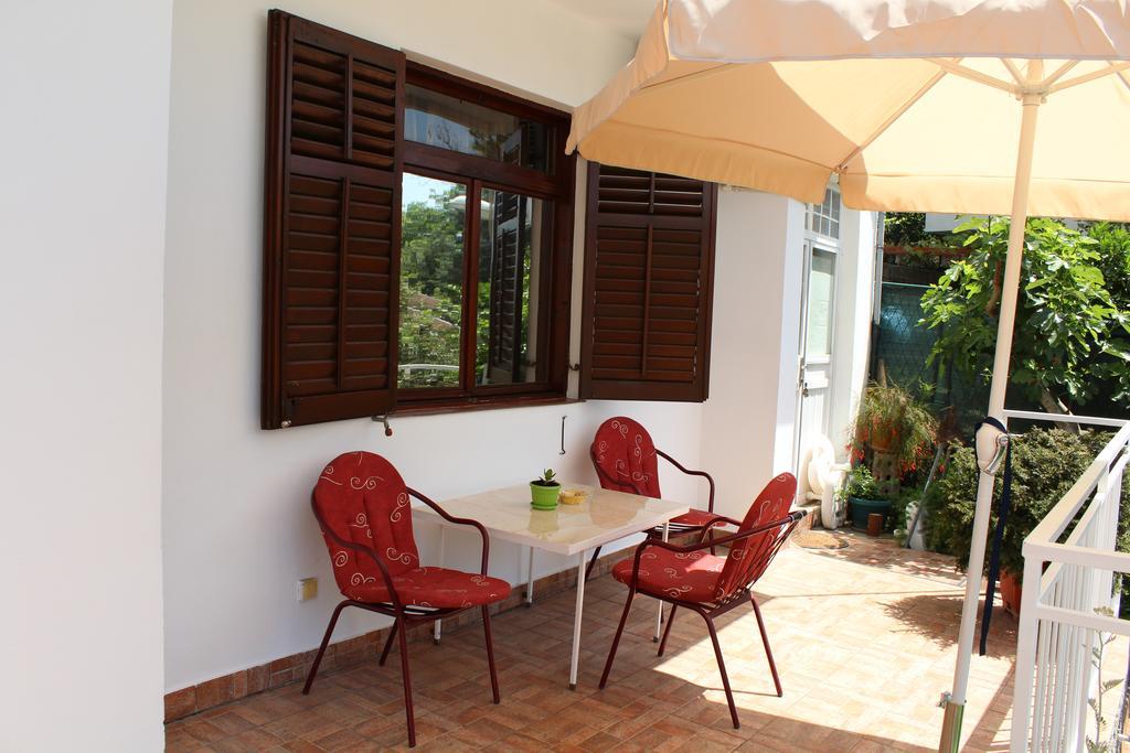 Guest House Tomanovic Herceg Novi Rum bild