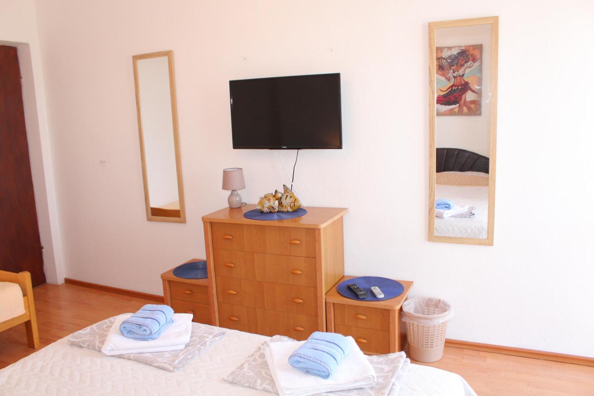 Guest House Tomanovic Herceg Novi Rum bild