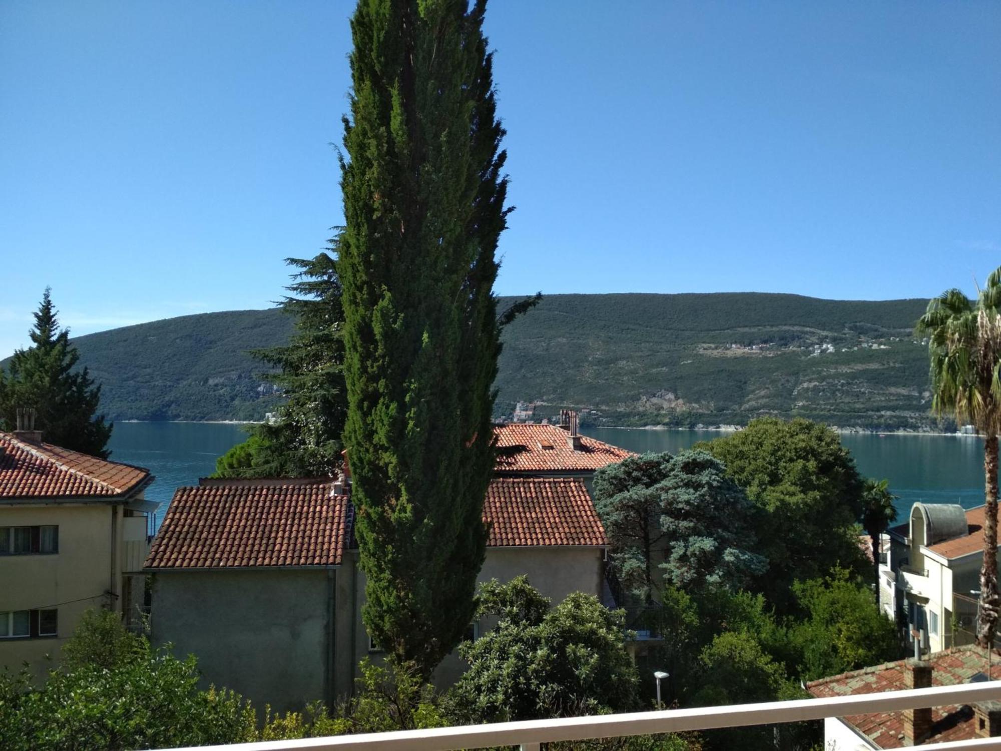 Guest House Tomanovic Herceg Novi Rum bild