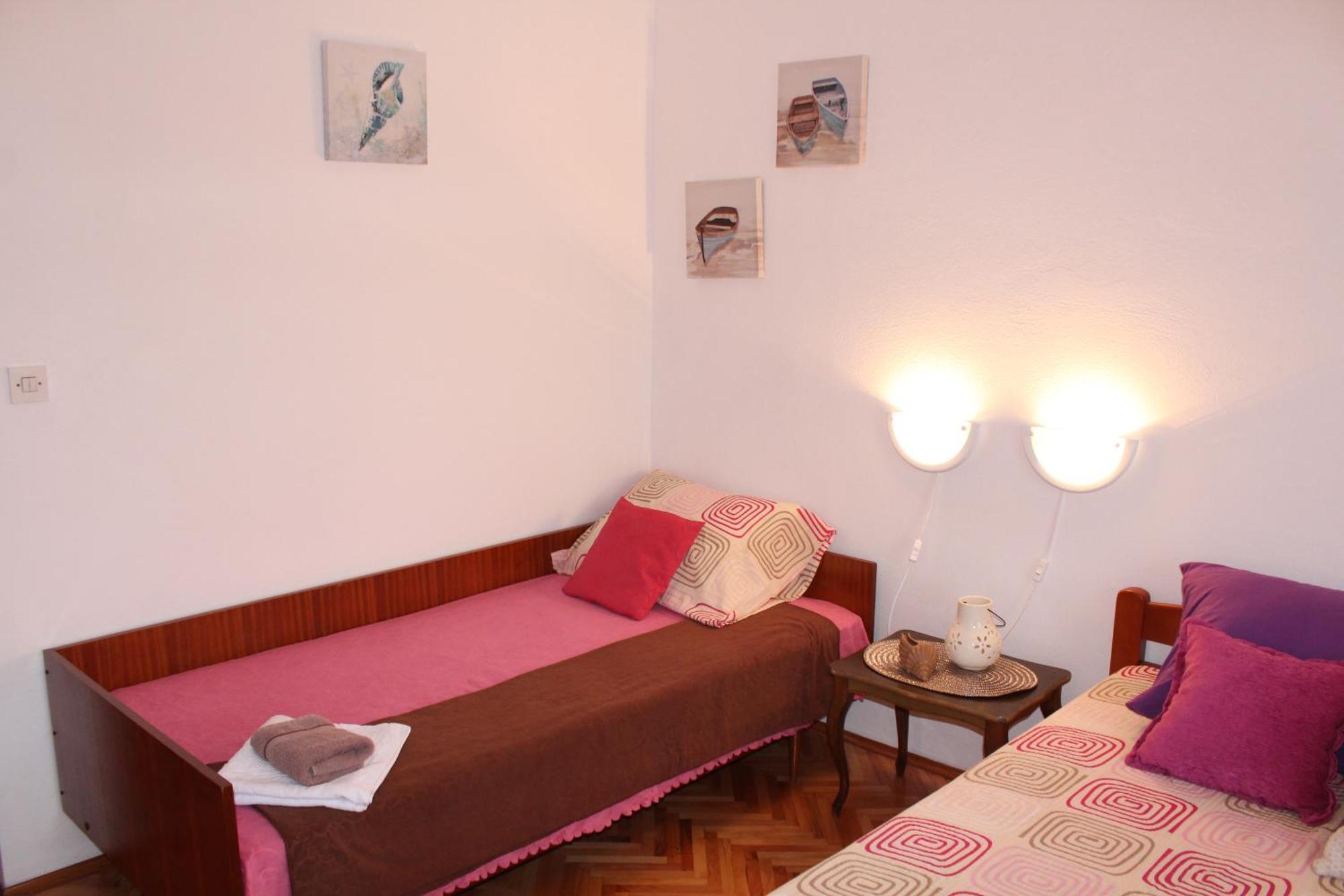Guest House Tomanovic Herceg Novi Rum bild