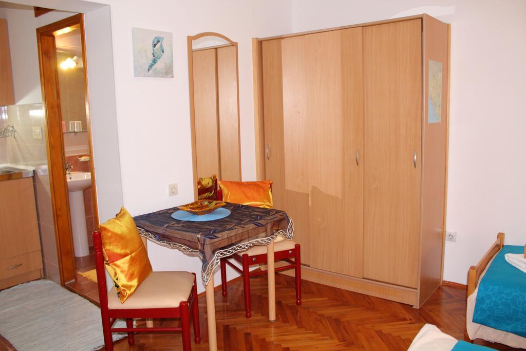 Guest House Tomanovic Herceg Novi Exteriör bild