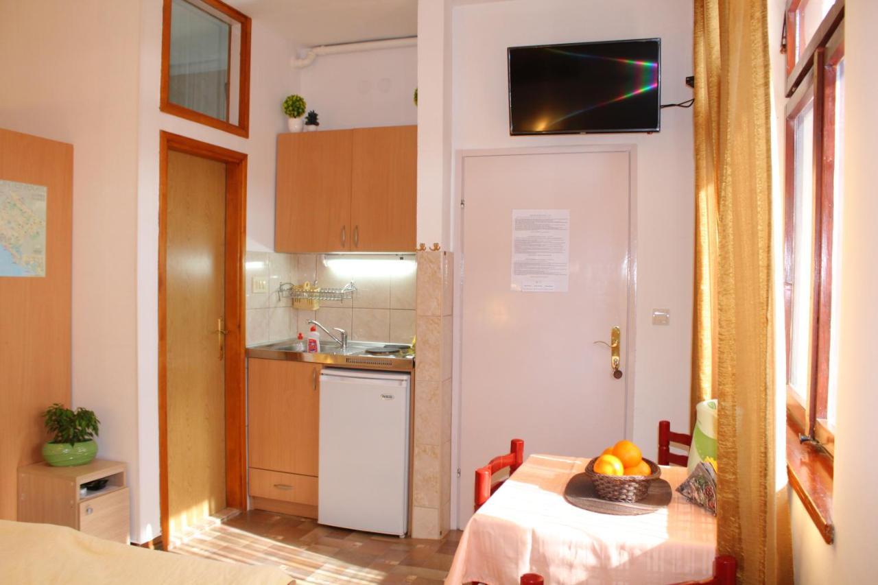 Guest House Tomanovic Herceg Novi Exteriör bild