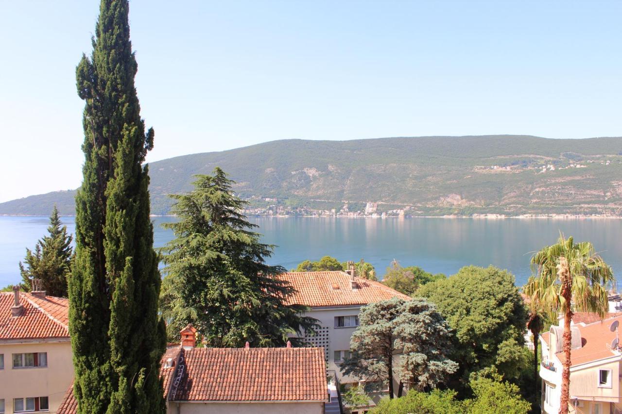 Guest House Tomanovic Herceg Novi Exteriör bild