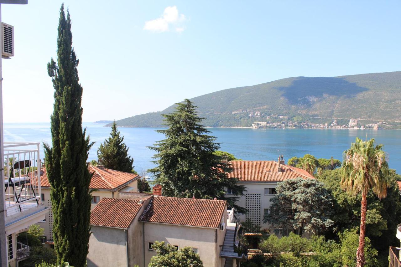 Guest House Tomanovic Herceg Novi Exteriör bild